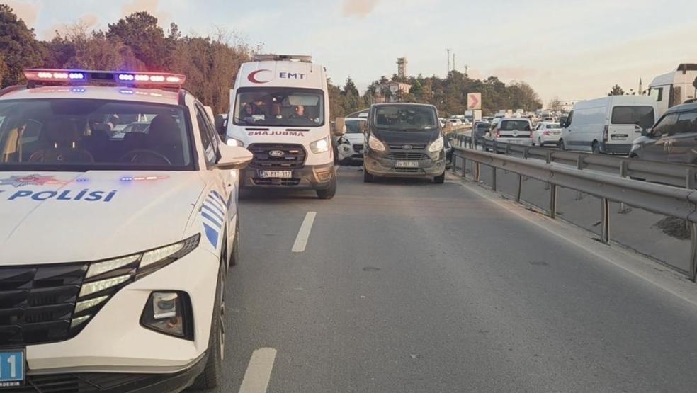 Arnavutköyde zincirleme kaza: 2 yaralı