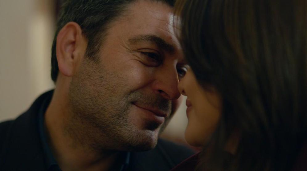 CİHAN VE ALYA AŞKTA SINIRLARI AŞTI