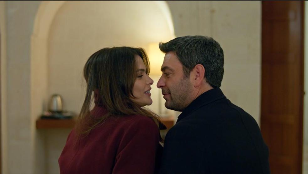 CİHAN VE ALYA AŞKTA SINIRLARI AŞTI