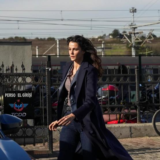 Eşref Rüya’nın “Çido”su Hem Ürkütüyor, Hem Güldürüyor