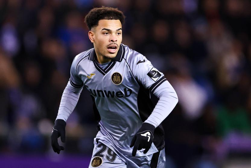 Altay Bayındır, Süper Lige geri dönebilir Transfer listesinde başı çekiyor...