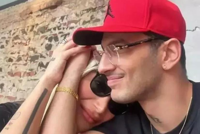 İrem Derici Nişanlısına Seslendi: Ne Zaman Evleniyoruz