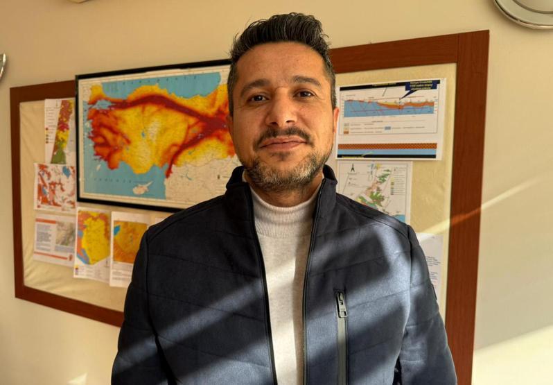 KONYA HAVZASI ÇÖKÜYOR Obrukların ardındaki büyük tehlike: Her yıl 10 santimetre aşağı iniyor