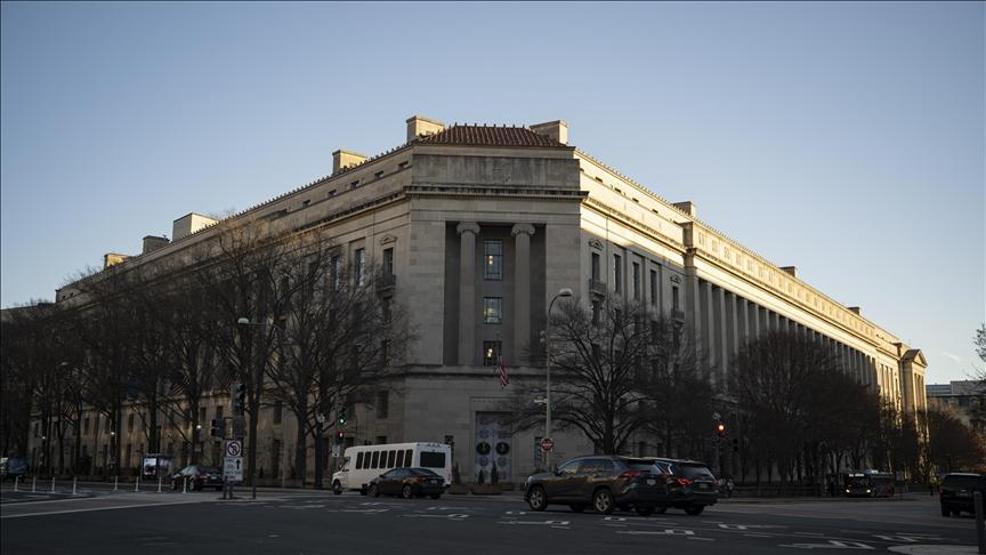 30 bin yeni Epstein belgesini daha yayımladı