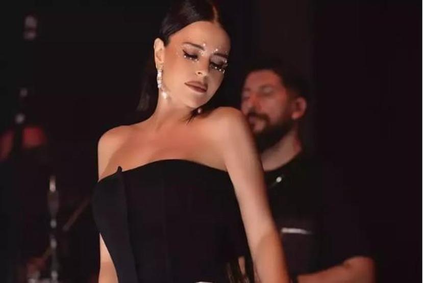 Simge Sağından Şaşırtan İtiraf: Evlenip Boşandım