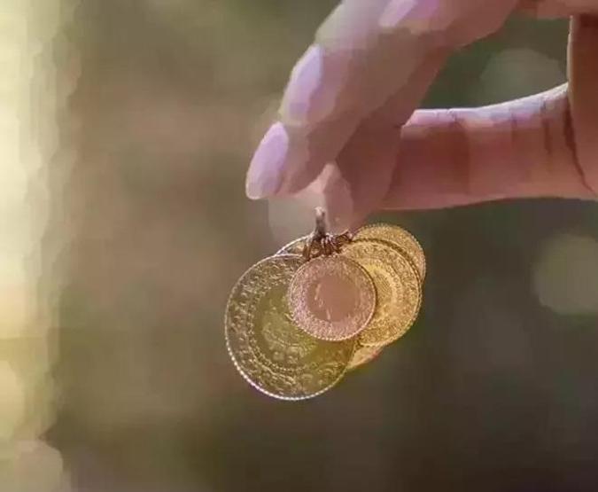 27 ARALIK 2025 CANLI ALTIN FİYATLARI: Gram Altın Ne Kadar Çeyrek Altın, Yarım Altın, Cumhuriyet Altını Ne Kadar İslam Memiş uyardı: Hayra alamet değil