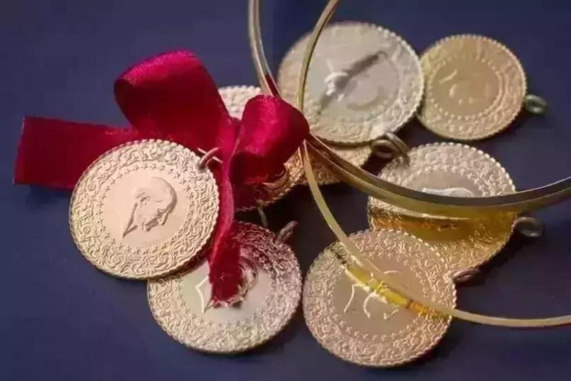 27 ARALIK 2025 CANLI ALTIN FİYATLARI: Gram Altın Ne Kadar Çeyrek Altın, Yarım Altın, Cumhuriyet Altını Ne Kadar İslam Memiş uyardı: Hayra alamet değil