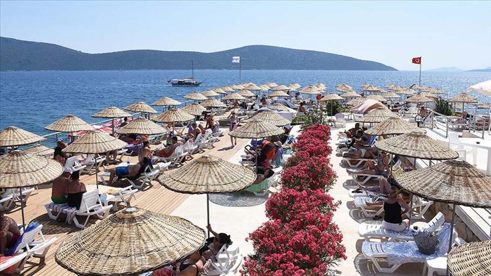 Halk Plajlarına Rekor İlgi 3 Milyon 252 bin 769 Kişi Denize Ücretsiz Ulaştı