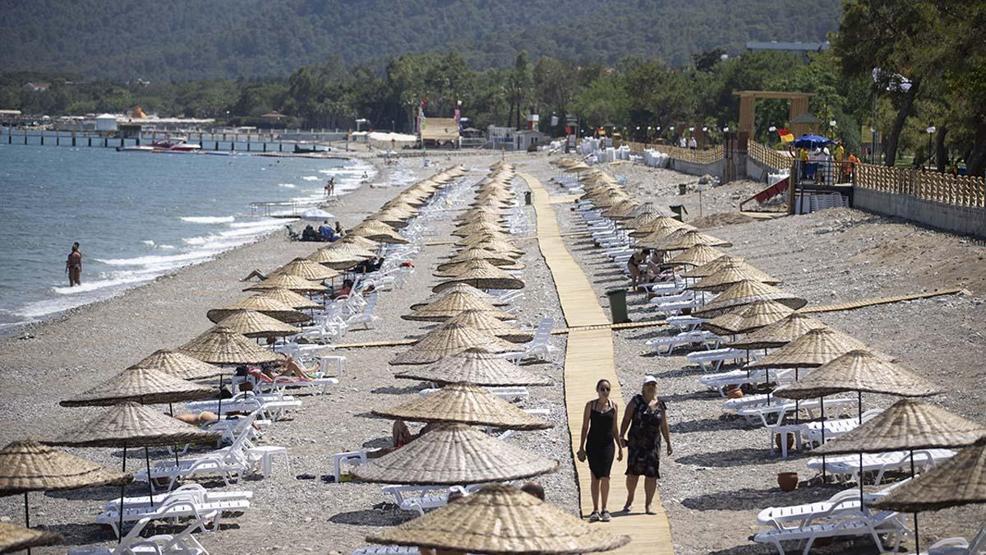 Halk Plajlarına Rekor İlgi 3 Milyon 252 bin 769 Kişi Denize Ücretsiz Ulaştı