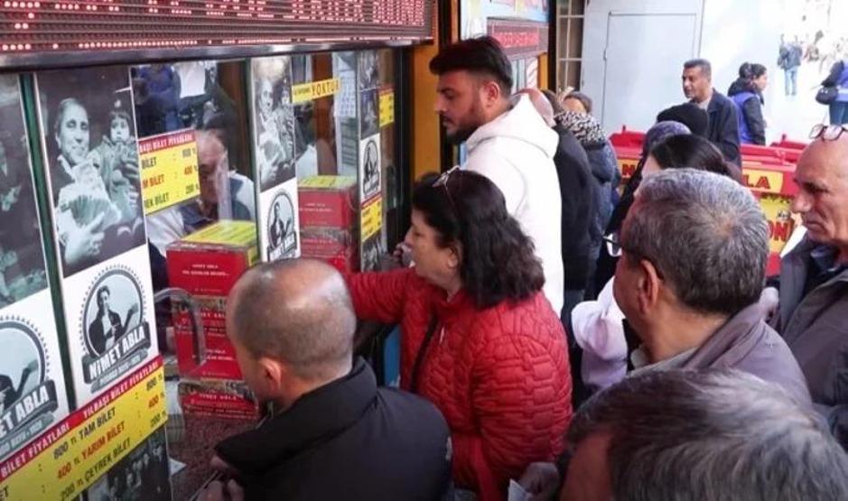 Milli piyango yılbaşı özel çekilişi sonuçları belli olmaya başladı 2026 Milli Piyango sonuçları sorgulama ekranı CNN TÜRKte