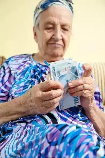 MEMUR MAAŞI 2026 OCAK ZAM ORANI HESAPLAMA TABLOSU | 2026da memur maaşı ne kadar olacak 6 aylık memur zammı enflasyon farkı yüzde kaç Öğretmen, doktor, polis...