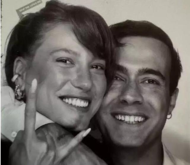 Günler Sonra İlk Kare Rezalet bir haldeyiz