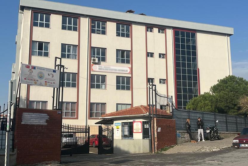 Öğrencileri evine götürüp temizlik yaptırdı O öğretmene soruşturma açıldı