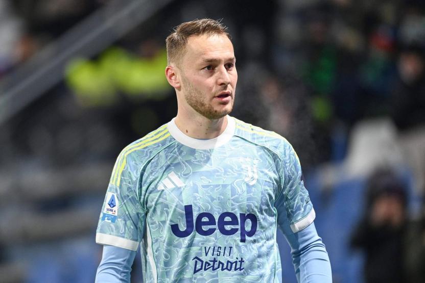 Milli yıldız Hakan Çalhanoğlu transfer cevabını verdi Galatasaraya ne dedi