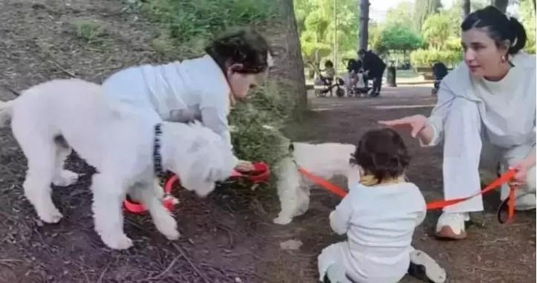 Gonca Vuslateri ve Kızı Asya Moneden Yeni Aile Pozu: Sevimli Anlar Takipçilerini Büyüledi