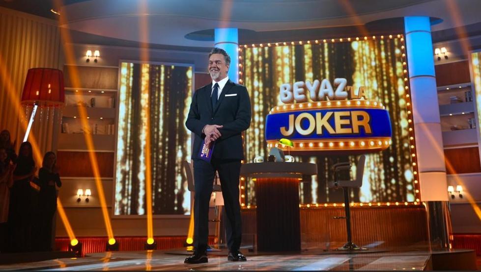 KAHKAHA DOLU GECE BEYAZ’LA JOKER NEŞE SAÇTI