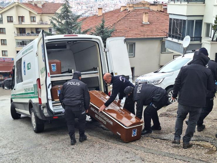 Ankarada korkunç olay: Genç Esrayı kim öldürdü Anne ve sevgilisi gözaltında