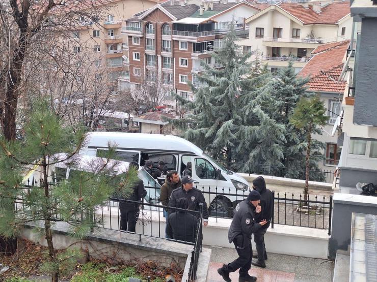 Ankarada korkunç olay: Genç Esrayı kim öldürdü Anne ve sevgilisi gözaltında