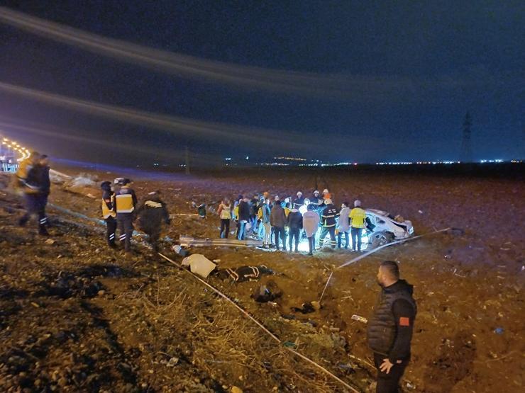 Batman’da iki otomobil çarpıştı 3 ölü, 3 yaralı