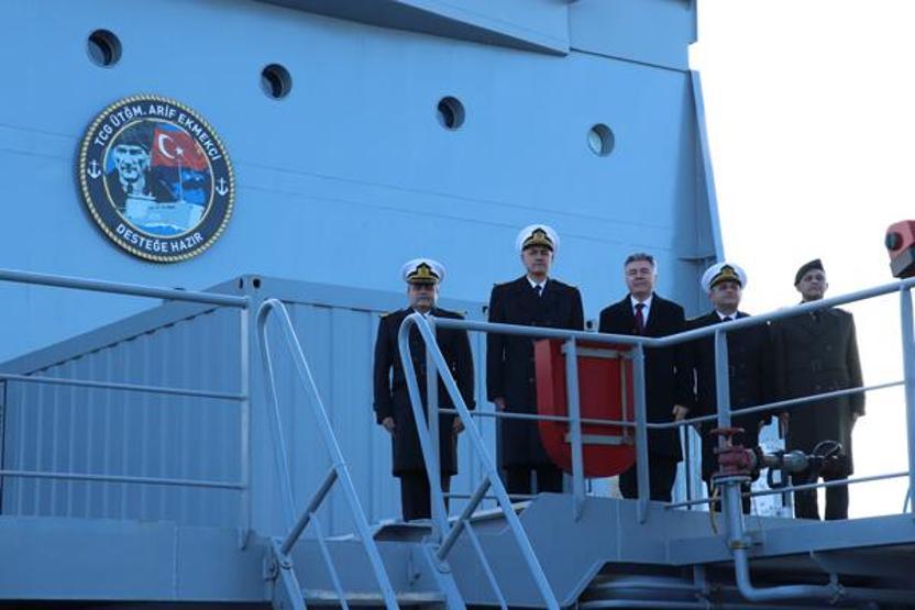 Türk savaş gemileri Burgaz Limanını ziyaret etti