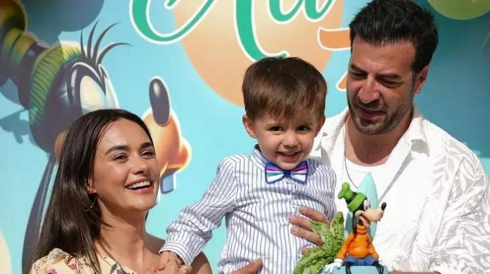 Hande Soral ve İsmail Demirci’den sıcak aile karesi