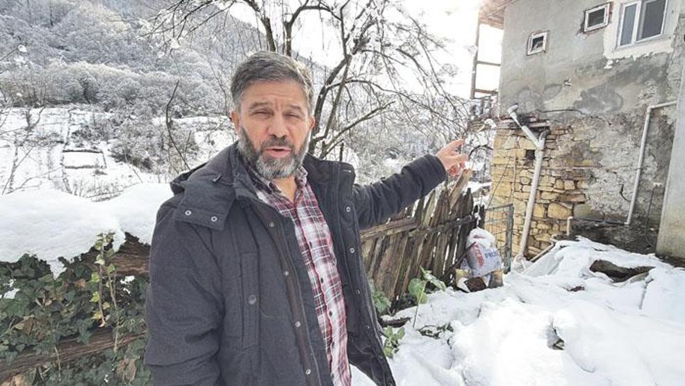 Bir köy endişede 16 evde çatlak oluştu...