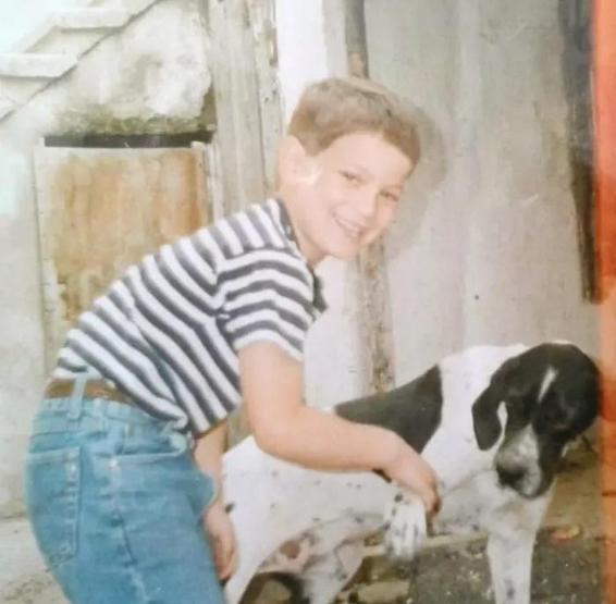 Eşref Rüyanın yıldızı Çağatay Ulusoyun babasına bakın Gören şaştı kaldı ‘KARİZMA GENETİK’