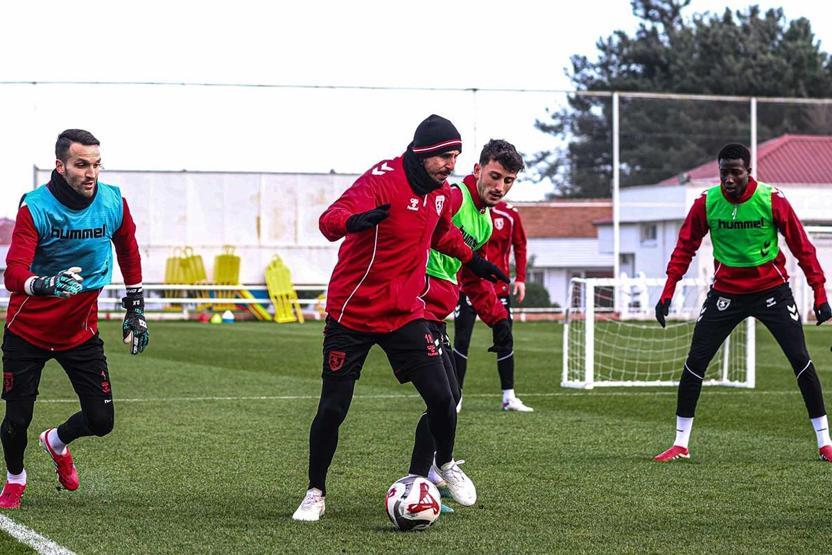 Samsunspor’da rota lige döndü Gençlerbirliği hazırlıkları…