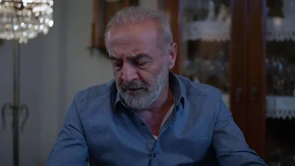 ÖVGÜ DOLU SÖZLER İnci Tanelerinin Dilberi Hazar Ergüçlü noktayı koydu Yılmaz Erdoğan sorusuna böyle yanıt verdi