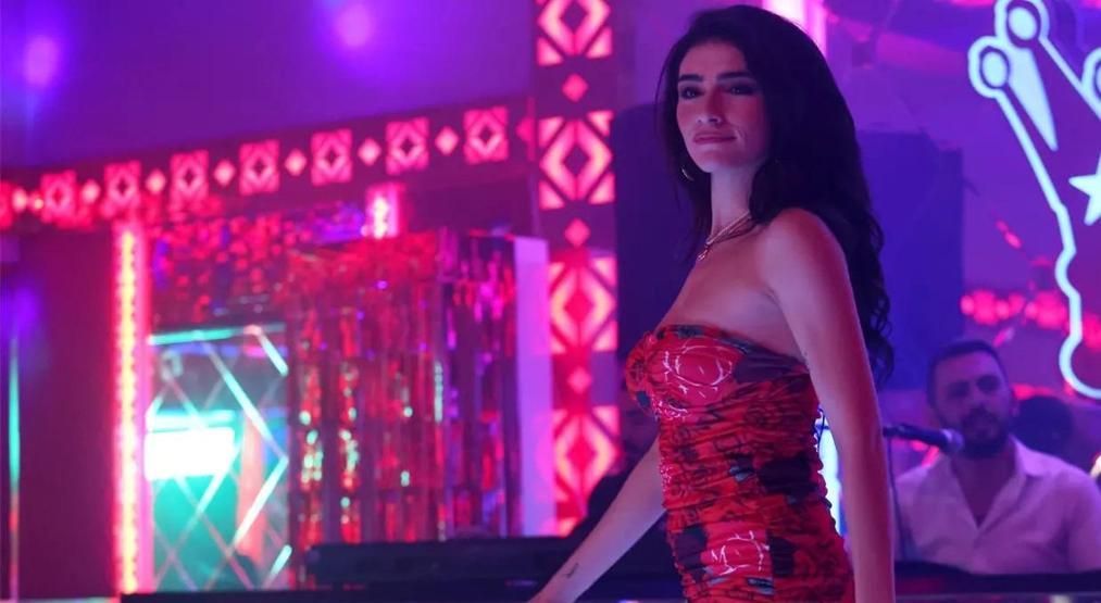 ÖVGÜ DOLU SÖZLER İnci Tanelerinin Dilberi Hazar Ergüçlü noktayı koydu Yılmaz Erdoğan sorusuna böyle yanıt verdi