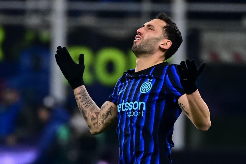 Hakan Çalhanoğlu transferine pazarlık kızıştı Galatasaray yetkilileri, Milanoda...