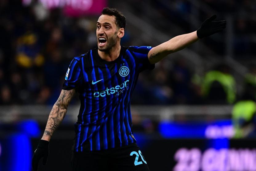 Hakan Çalhanoğlu transferine pazarlık kızıştı Galatasaray yetkilileri, Milanoda...