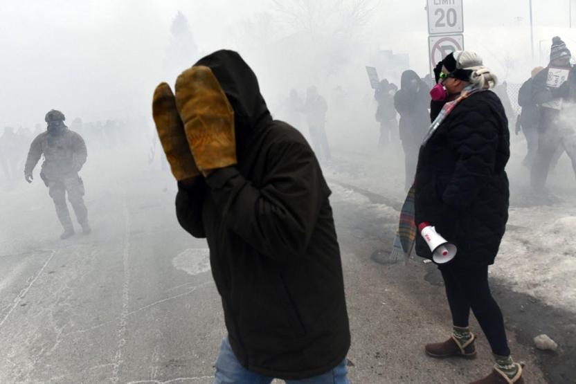 ABDde Minnesotada gerilim sürüyor: Protestocular ile ICE ekipleri arasında arbede çıktı