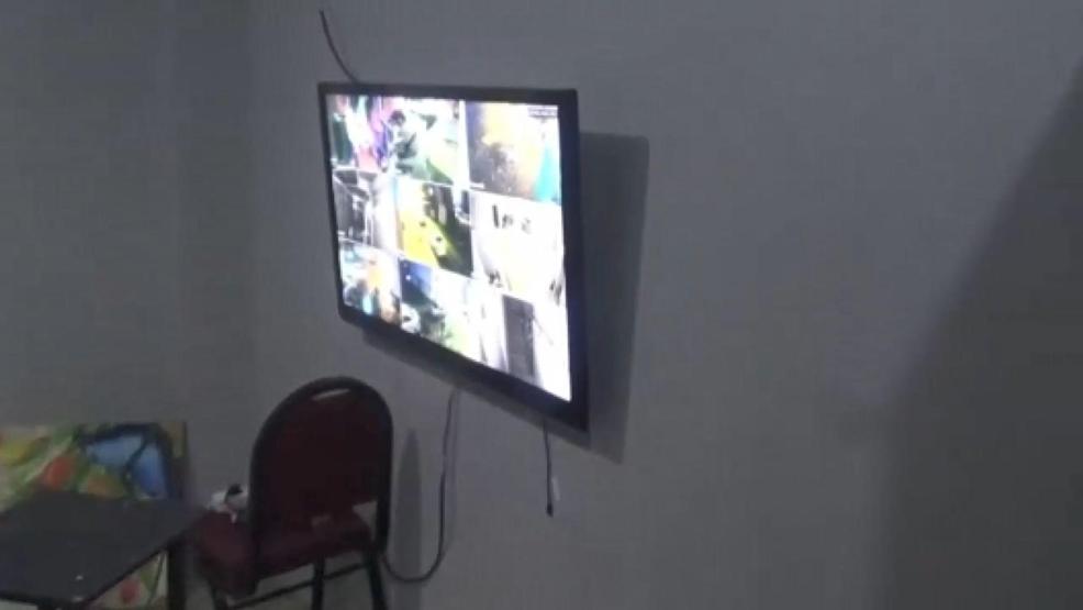 Polisler bile gördüklerine inanamadı Duvarların içinde gizli bölmeler, dışarıyı canlı izleyen 9 kamera