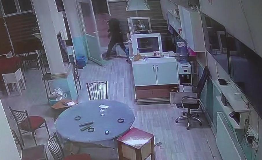 3 aydır yanında taşıyordu 71 yaşındaki adama dehşeti yaşattılar