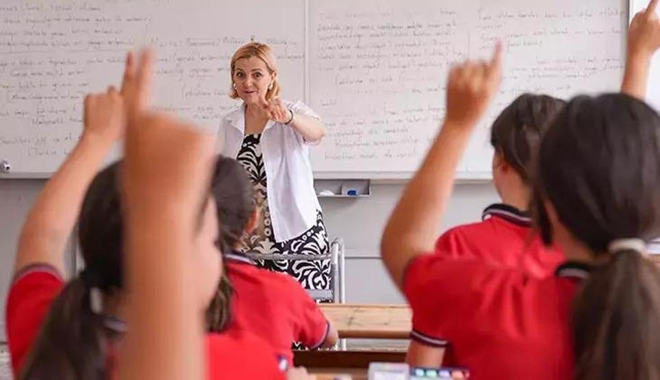 KARNE TEBRİK MESAJLARI 2026: Çocuğa, Toruna, Arkadaşa En Güzel Karne Tebrik Sözleri İşte En Popüler Karne Günü Mesajları