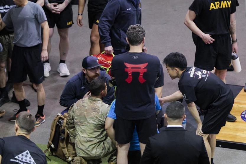 Pentagon öncesi spor, sonrası doktor... Japon bakan antrenman sonrası muayeneden geçti