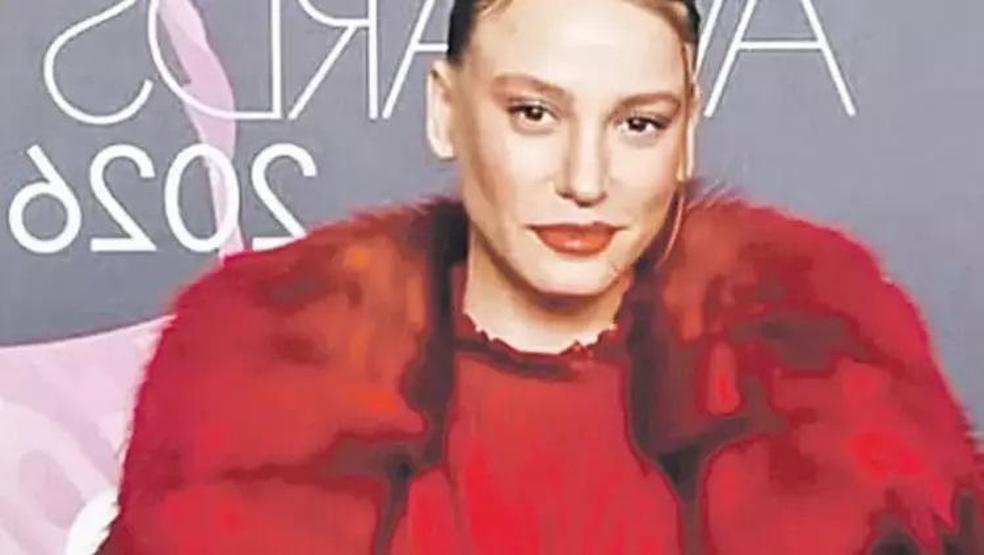 Mert Demirin büyük aşkı Serenay Sarıkayanın tarzı dudak uçuklattı DUYAN BİR DAHA SORUYOR