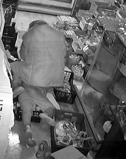 Bir atkı, bir hayat: Darbedildi, boğazından bıçaklandı 11 yaşındaki Hüdanın mucize kurtuluşu