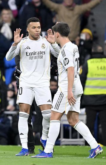 Arda Güler, Real Madridi krizden çıkardı: 2-0 Yeni hocasından övgü dolu sözler...