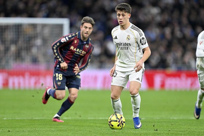 Arda Güler, Real Madridi krizden çıkardı: 2-0 Yeni hocasından övgü dolu sözler...