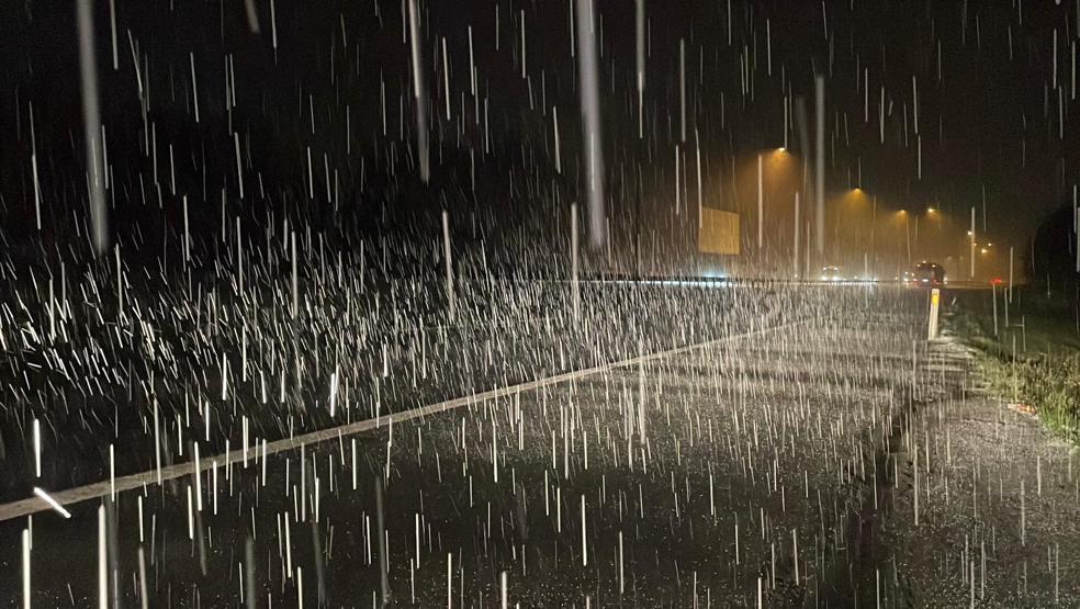 İstanbul beyaza büründü: İşte o kareler...