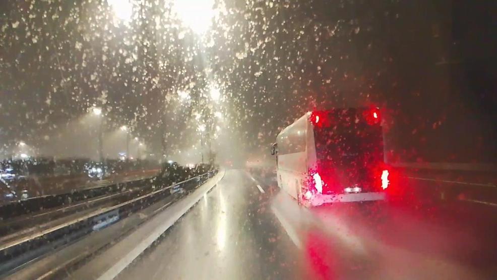 İstanbul beyaza büründü: İşte o kareler...