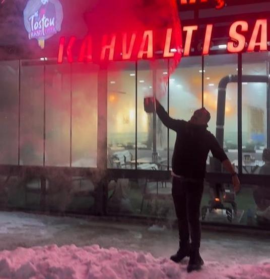 Sivas’ta gündem olan olay: ‘Buz tutar’ dedi, kendini yaktı