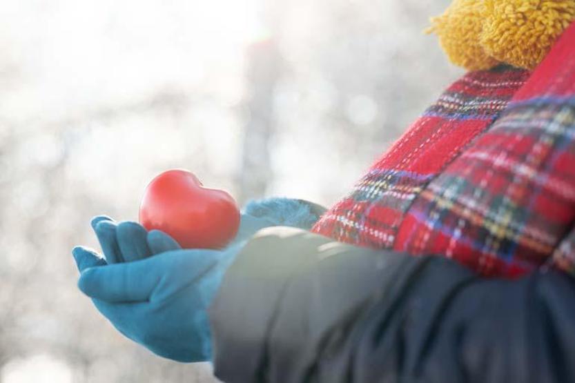 Soğuklarda Kalbe Dikkat Damarlar Büzüşüyor, Kalp Krizi Riski Doğuyor