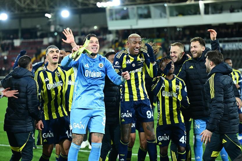 Fenerbahçede Alanyaspor maçı sonrası Tedescoya uyarı, Taliscaya övgü