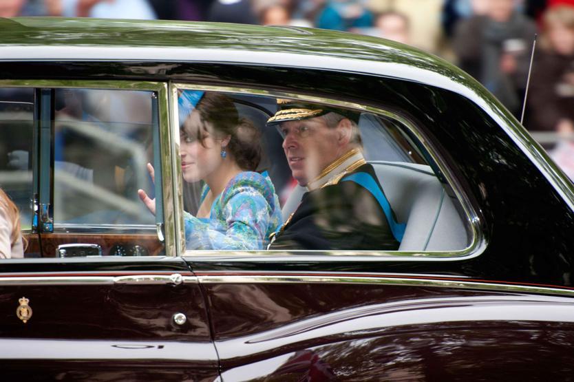 Kraliyet Ailesinde ipler koptu Kızı da terk etti...