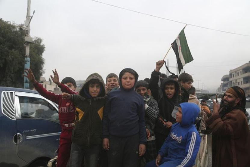 Suriyede 44 saatte çözülen düğüm Dengeler adım adım değişti: İsrailin planları çöpe gitti