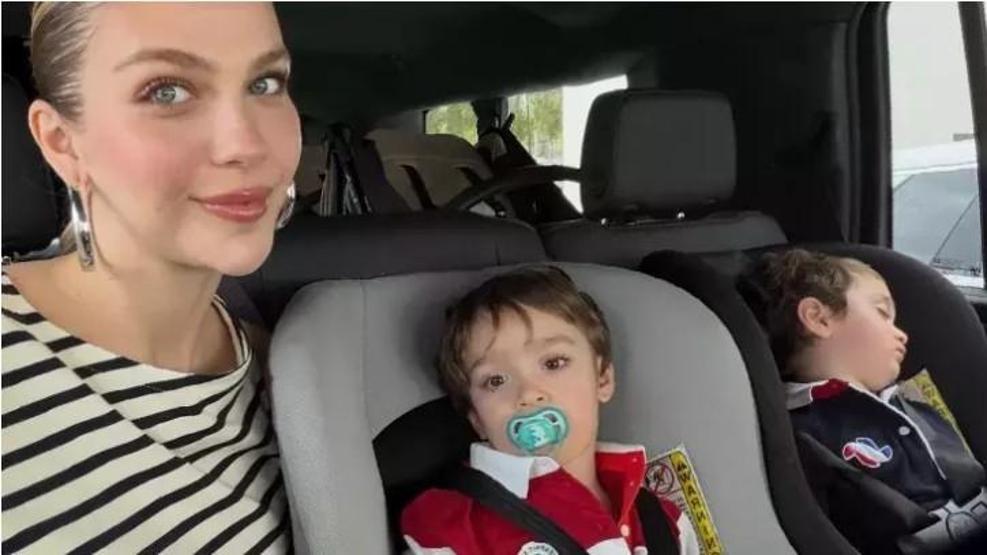 Yasemin Şefkatliden ABDden Mutluluk Dolu Paylaşım İşte Oğulları Emir ve Ayelin Son Hali