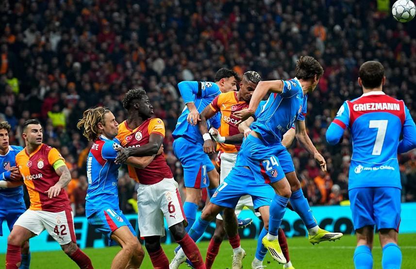 Galatasaray - Atletico Madrid maçının ardından Okan Buruka övgü: Avaz avaz bağıranlara soruyorum